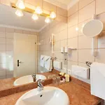 Kristall - Adults Only Otel