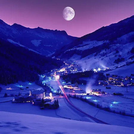 Kristall - Adults Only Hotell 4*