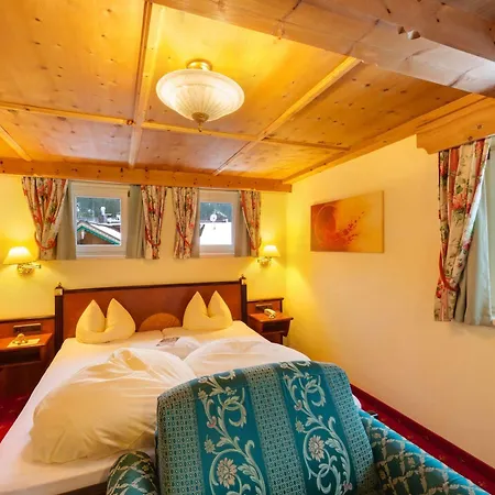 Kristall - Adults Only