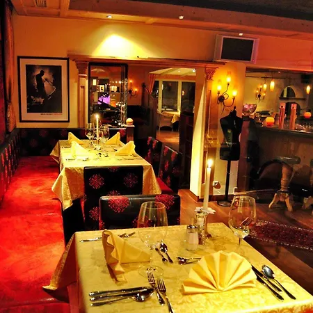 Hotell Kristall - Adults Only 4*