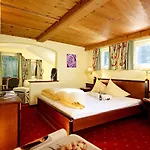 Kristall - Adults Only 4*