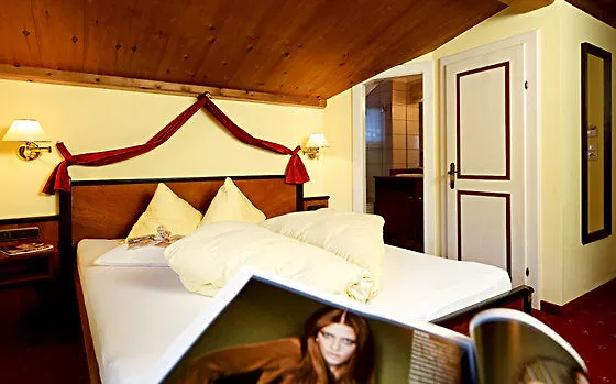 Готель Kristall - Adults Only 4*